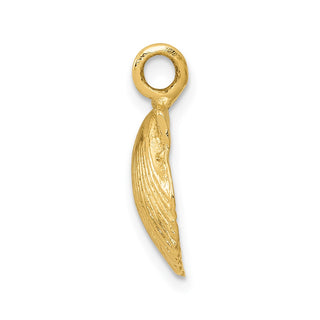 14k Yellow Gold Seashell Pendant D2992