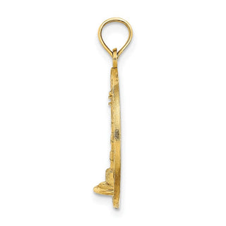 14k Yellow Gold Cape Cod Round Frame w/Lighthouse Pendant